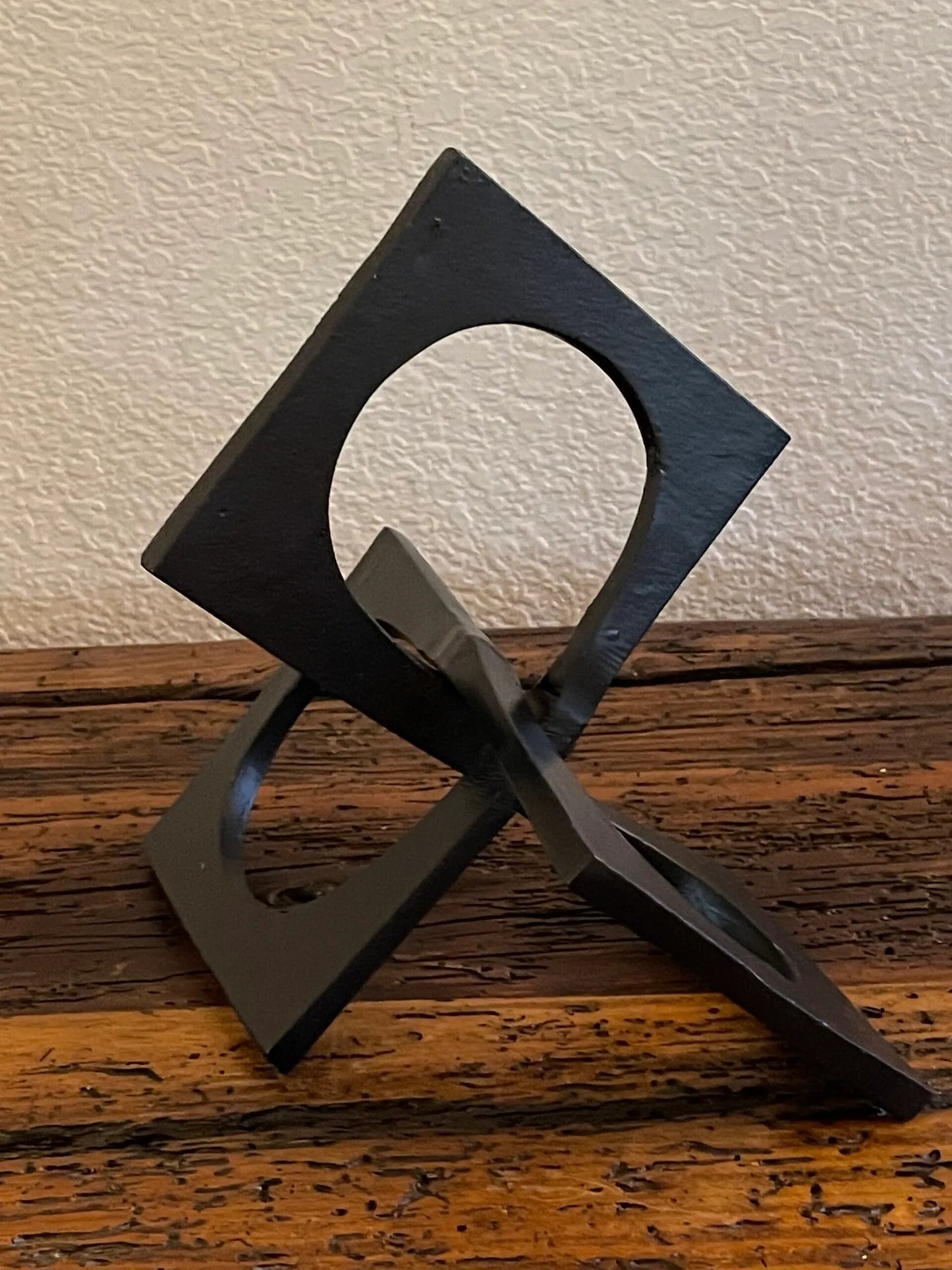 Metal 9" Linked Square Decor