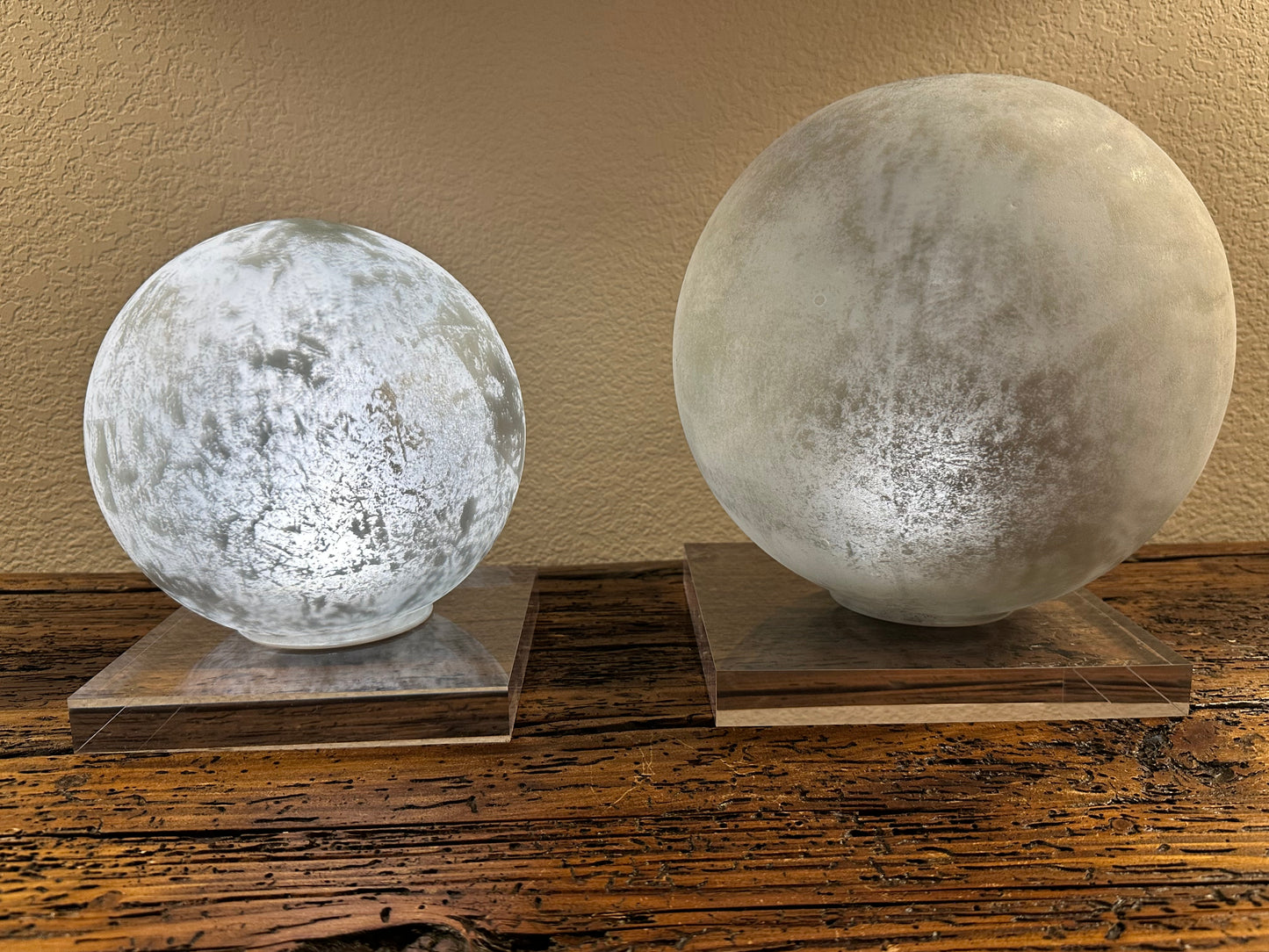 Moonglow Gold & Silver Sphere