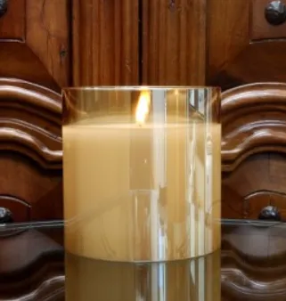 Radiance Champagne Poured Candle (Small)